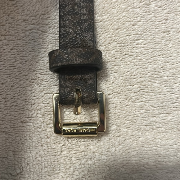 Michael Kors belt bag. - Picture 3 of 3